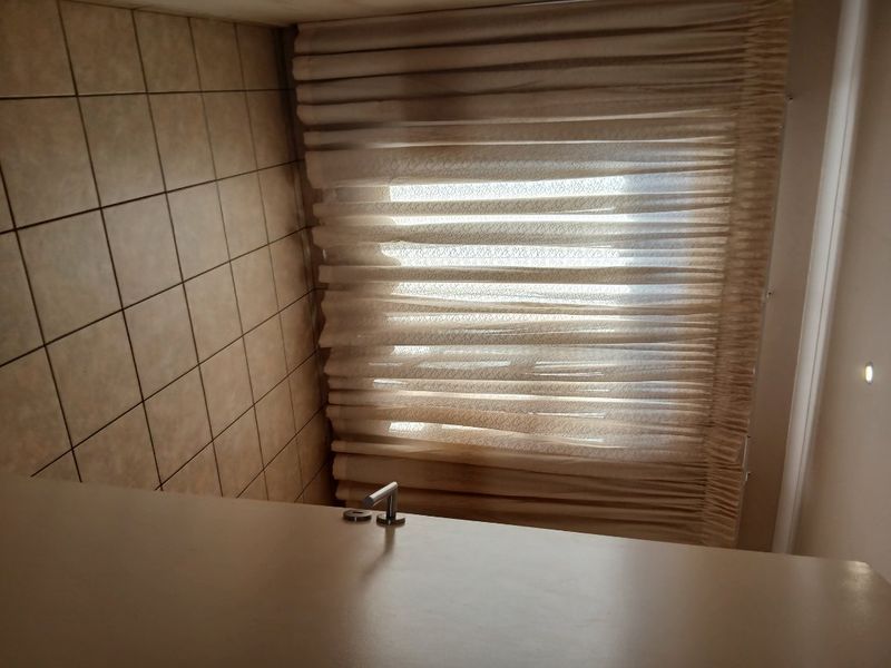 3 bed duplex house to let in Montana 1 June 2026 - Photo 6