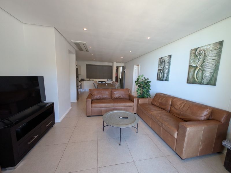 Sibaya Precinct  - Ocean Dunes, Fully furnished flat with open plan living and seaviews - Ideal Corporate Let - Photo 6