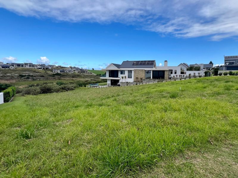 VACANT STAND AVAILABLE IN SOUGHT AFTER KINGSWOOD GOLF ESTATE - Photo 2