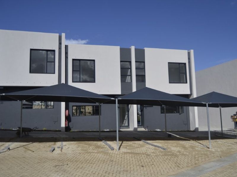 Stylish 3-Bedroom Estate Living To Rent In Mzuri. - Photo 1
