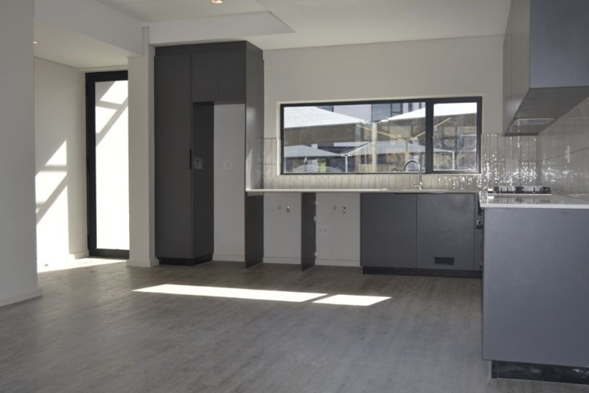 Stylish 3-Bedroom Estate Living To Rent In Mzuri. - Photo 2