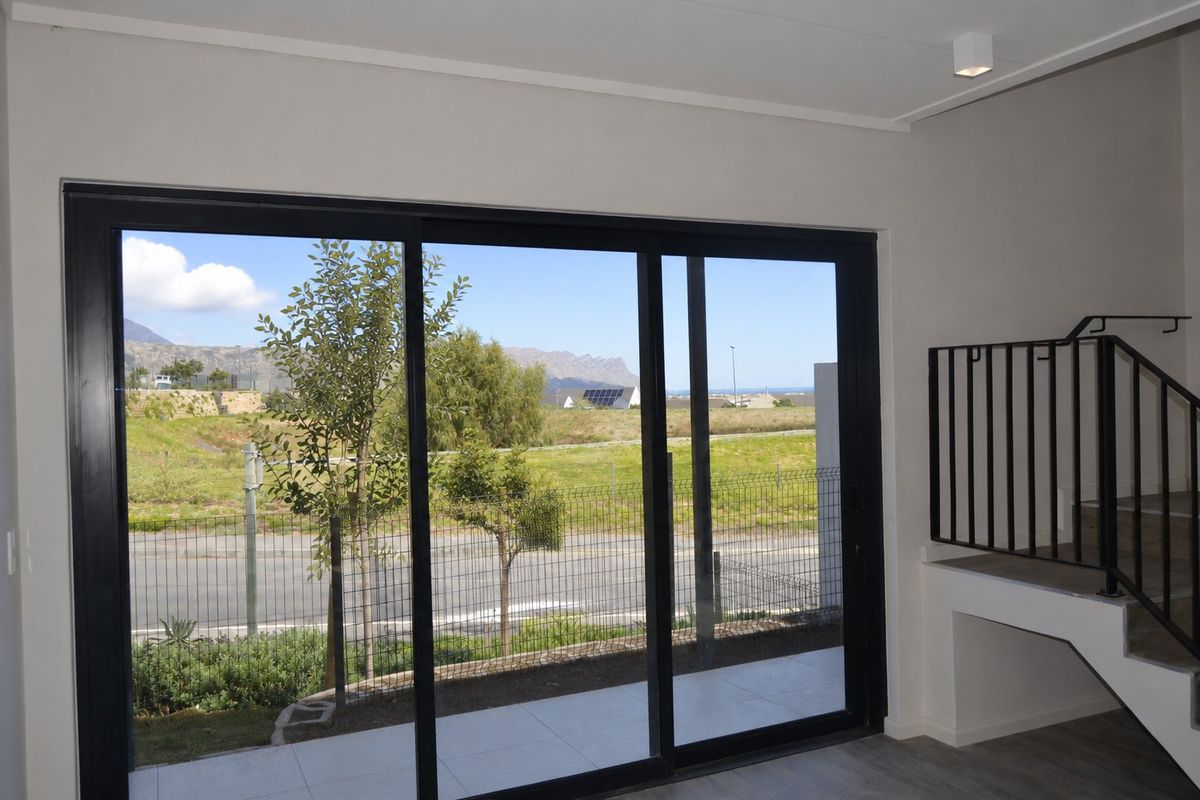 Stylish 3-Bedroom Estate Living To Rent In Mzuri. - Photo 3