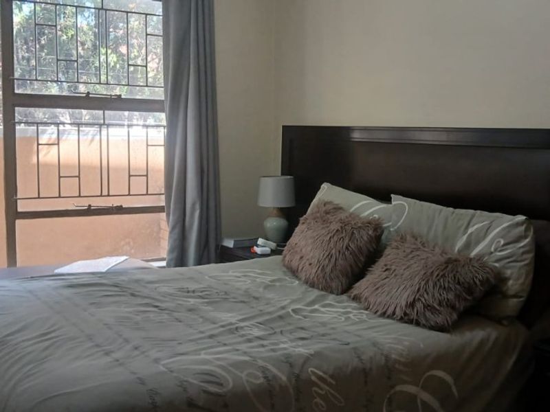 Cozy 1-Bedroom Flat – Perfect Starter Home or Investment Opportunity - Photo 5