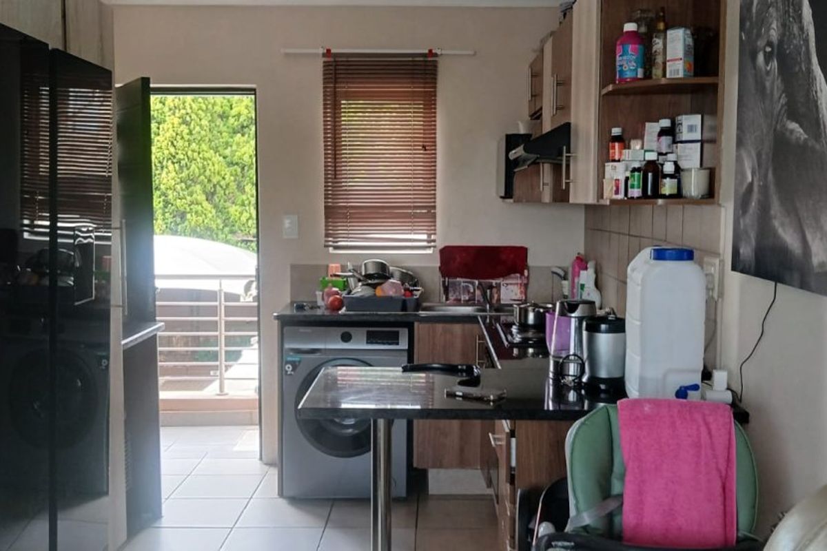 Cozy 1-Bedroom Flat – Perfect Starter Home or Investment Opportunity - Photo 3