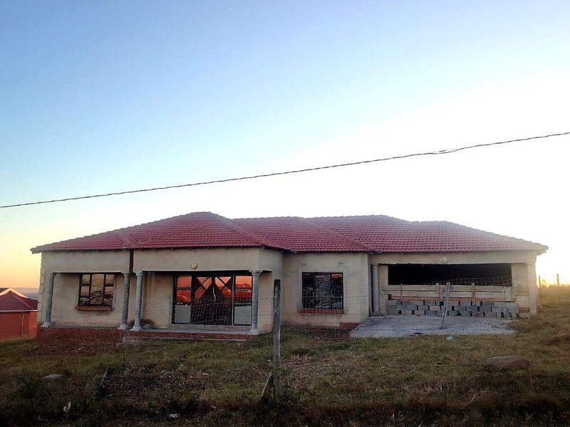 Unfinished 4 Bedroom House for Sale in East London  - Photo 3