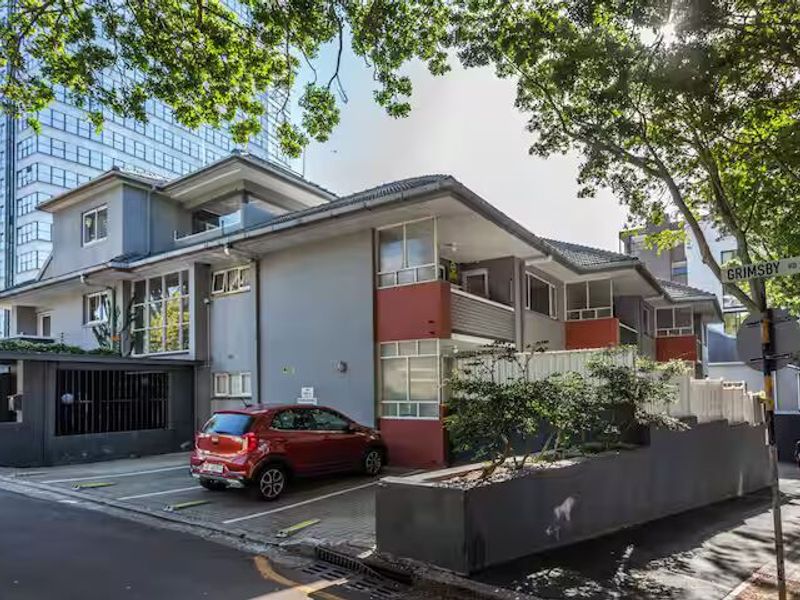 Turnkey Atlantic Seaboard Investment | Fully Furnished | Airbnb Ready - Photo 2