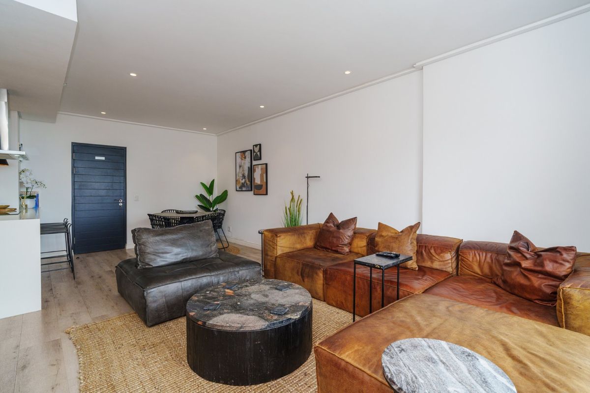 Turnkey Airbnb investment. Positioned high above Bree Street. Mountain views. - Photo 5