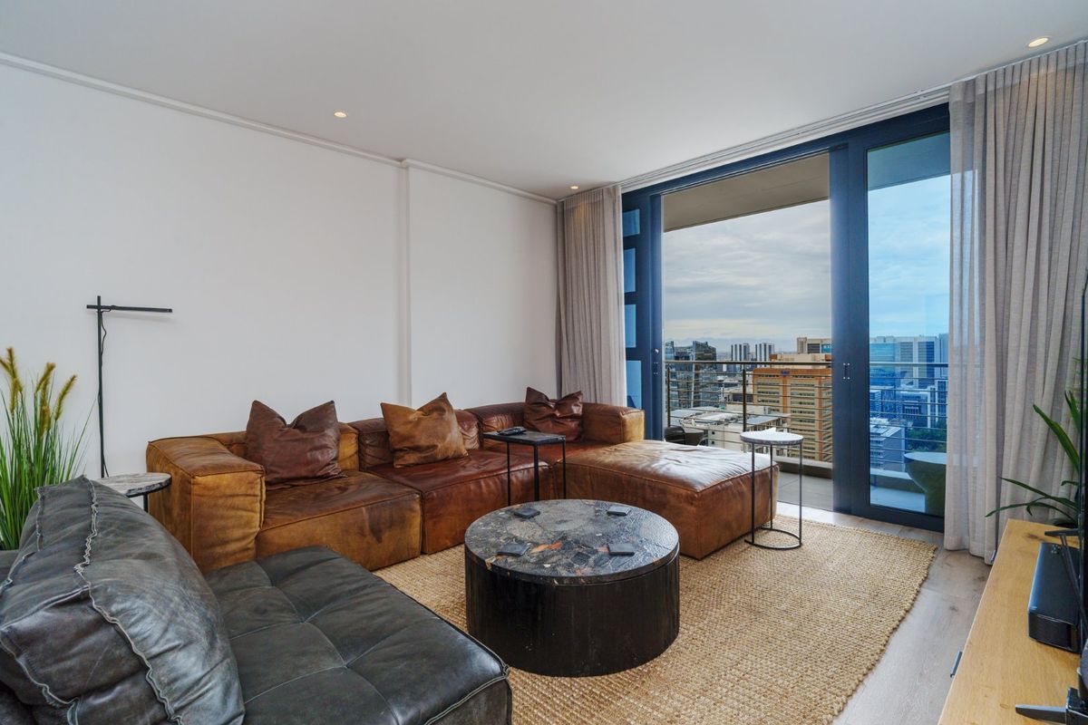 Turnkey Airbnb investment. Positioned high above Bree Street. Mountain views. - Photo 4
