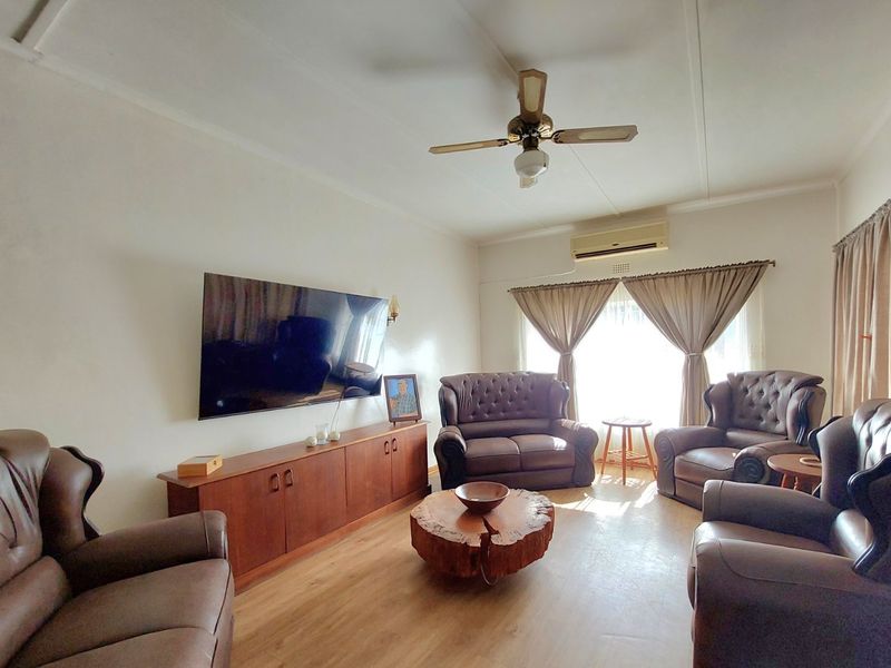 Spacious Smallholding for Sale in Upington, Northern Cape – Ideal for Self-Sustainable Living - Photo 4