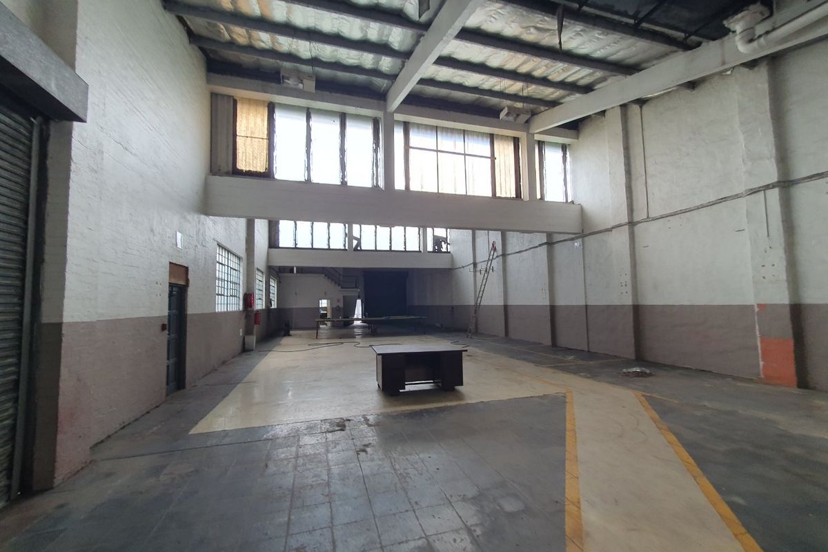 Industrial gem in Jacobs with ready power and access - Photo 2