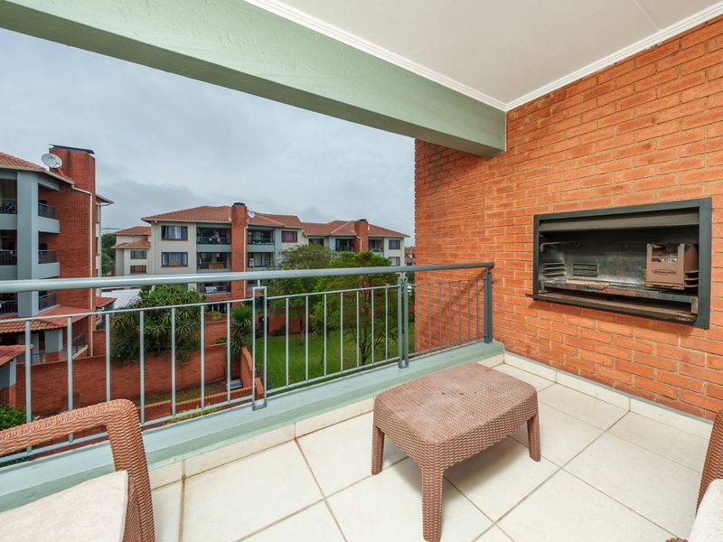 Secure, Contemporary Living in the Heart of Greenstone Hill - Photo 6