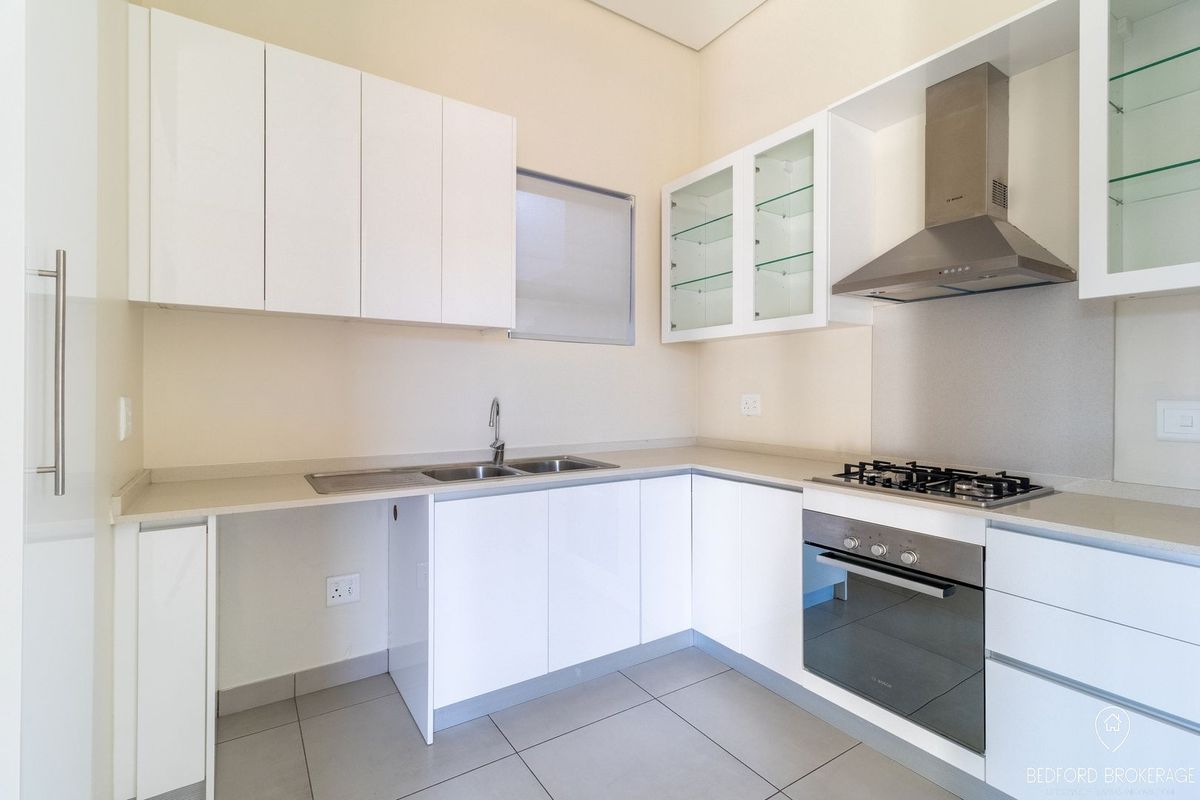 3 BEDROOM 2 BATHROOM APARTMENT FOR RENT IN BEDFORDVIEW - Photo 2