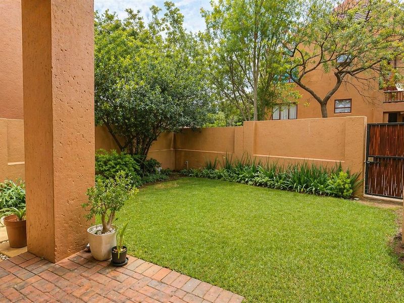 Tranquil Two Bedroom Garden Apartment in Inyati Sands - Photo 8