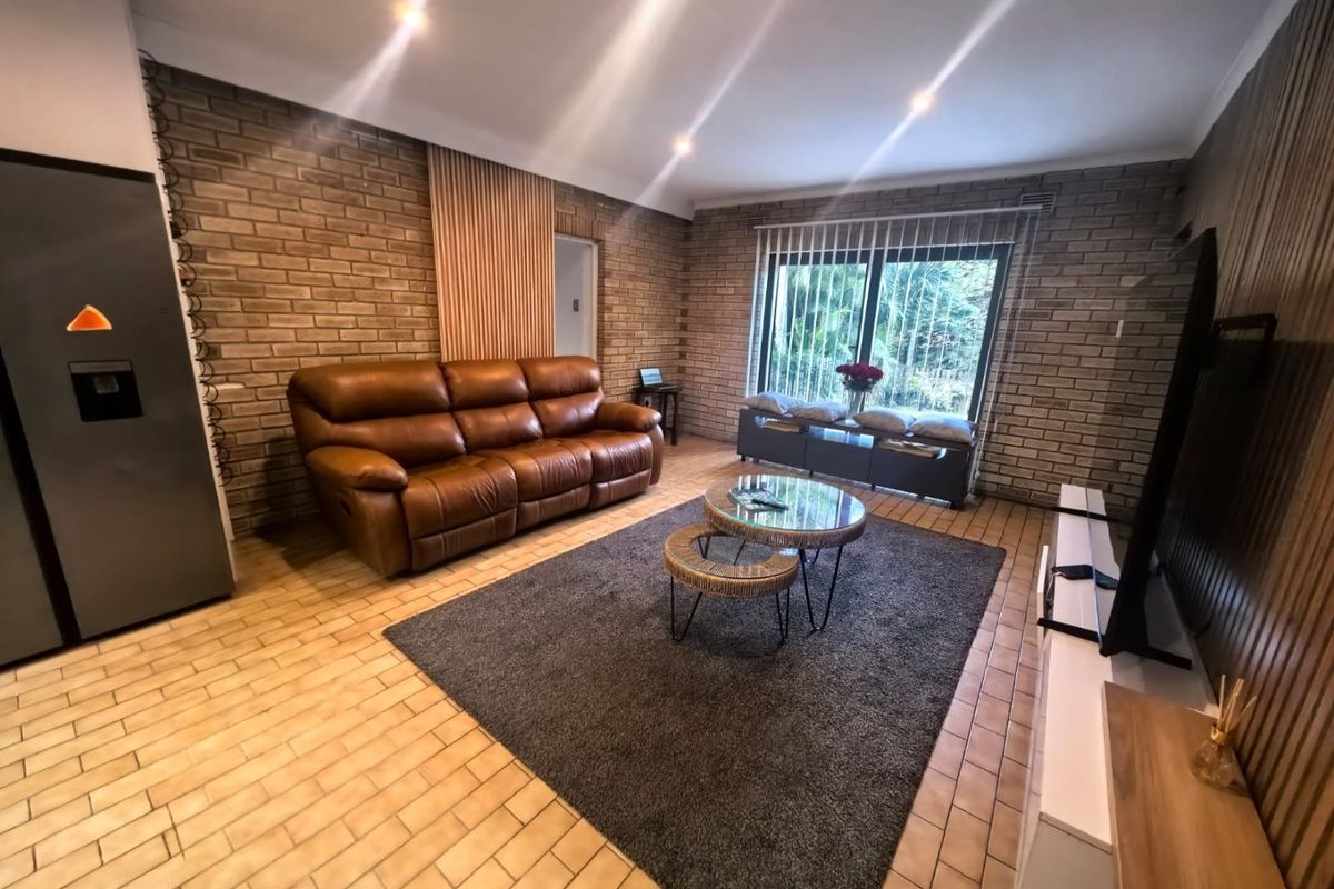 4 Bedroom, 3 Bathrooms Townhouse For Sale In Amanzimtoti, Durban - Photo 4
