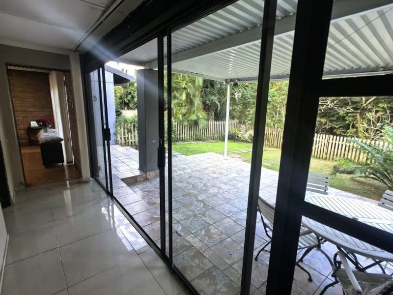 4 Bedroom, 3 Bathrooms Townhouse For Sale In Amanzimtoti, Durban - Photo 6