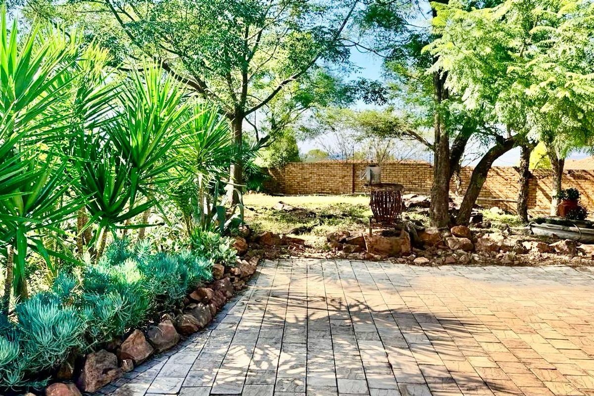 A Private Sanctuary of Space, Elegance & Self-Sufficiency in an Exclusive Estate - Photo 4