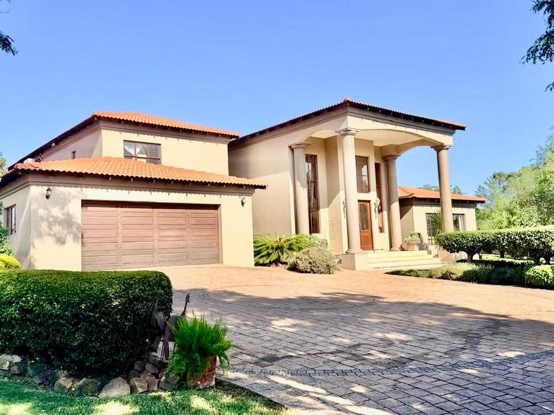 A Private Sanctuary of Space, Elegance & Self-Sufficiency in an Exclusive Estate - Photo 2