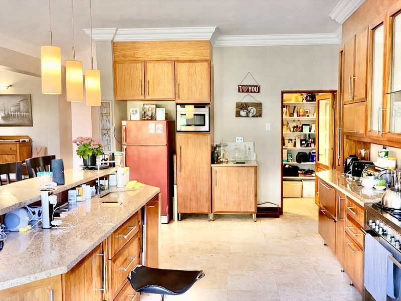 A Private Sanctuary of Space, Elegance & Self-Sufficiency in an Exclusive Estate - Photo 9