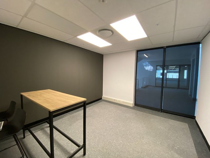 Semi-Serviced Office Avaliable In Menlyn - Photo 7
