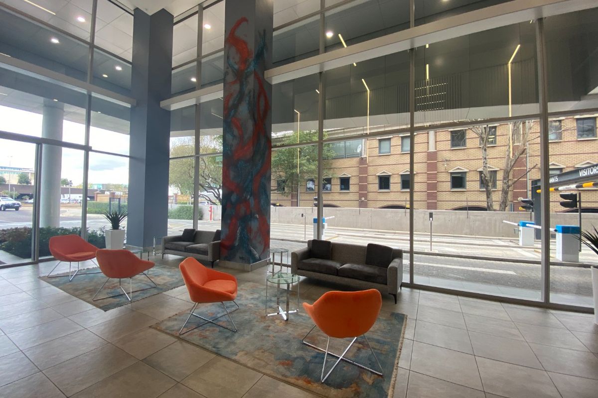 Semi-Serviced Office Avaliable In Menlyn - Photo 2