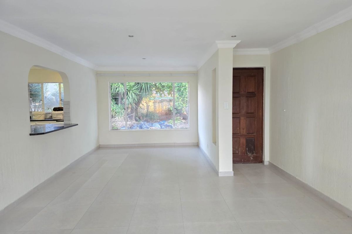 Pristine 3 bed home in Doornpoort - Photo 5