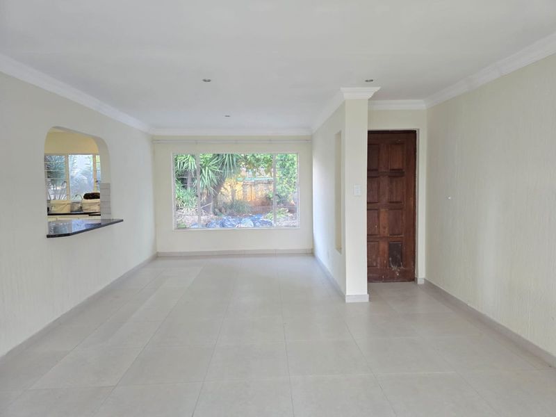 Pristine 3 bed home in Doornpoort - Photo 5