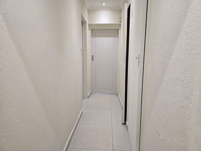 Pristine 3 bed home in Doornpoort - Photo 3