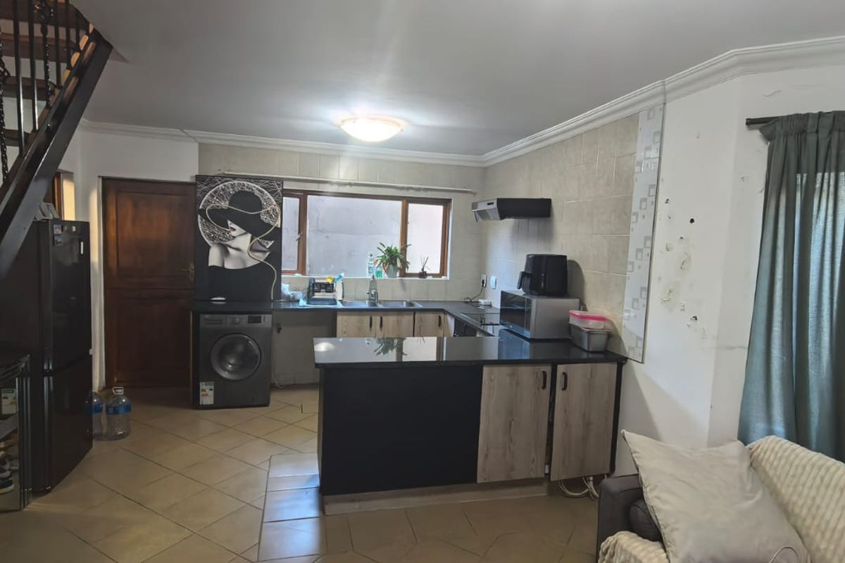 2 Bedroom, 2 Bathroom Home to Rent in Kyalami Boulevard Estate – Peaceful & Secure Living - Photo 3