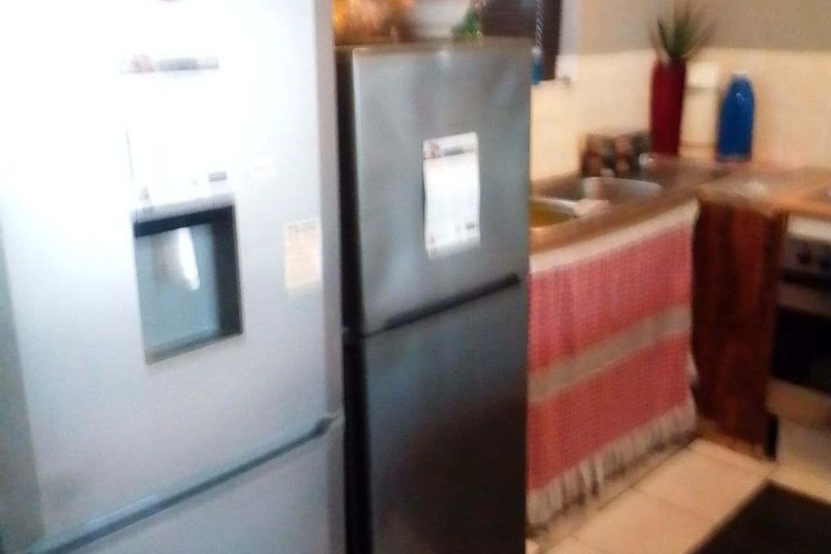 2 BEDROOM APARTMENT FOR SALE IN WINDSOR PARK KRAAIFONTEIN - Photo 4