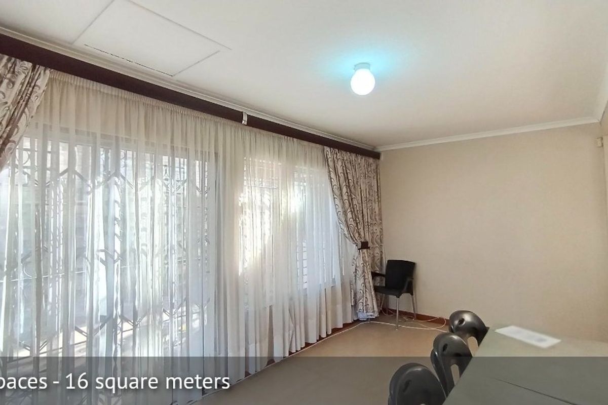 3 BEDROOM SPACIOUS PROPERTY NEW GERMANY THE WOLDS - Photo 2