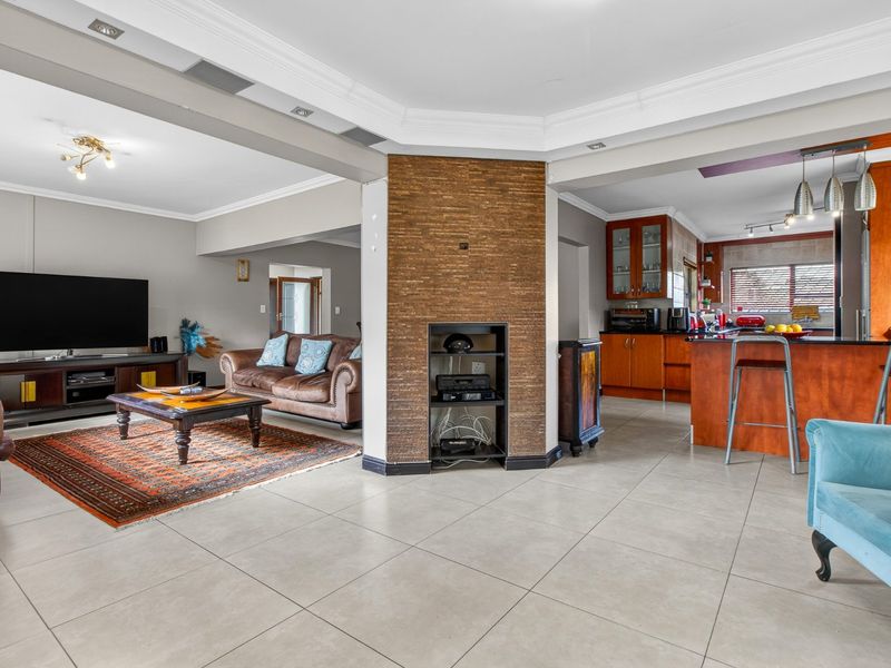 North Riding Gem with Private Pool, Bacony's and Solar Power on Corner Stand - Photo 9