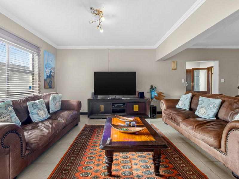 North Riding Gem with Private Pool, Bacony's and Solar Power on Corner Stand - Photo 7