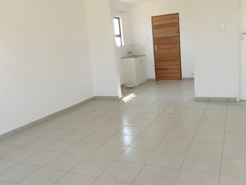 3 BEDROOM HOUSE FOR SALE - Photo 2