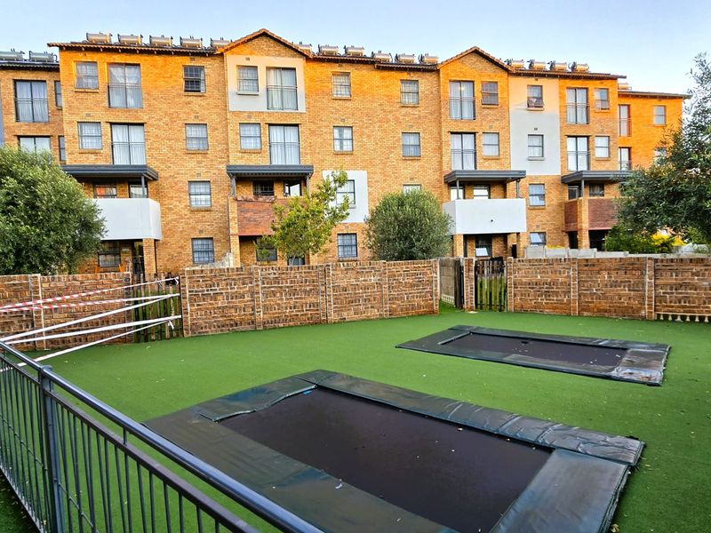 Modern 2 Bedroom Apartment for Sale in Sought-After Montana Tuine – Perfect Investment Opportunity - Photo 3