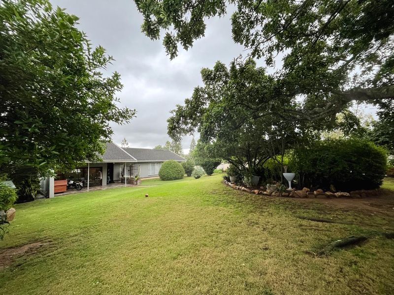 Entertainer’s Home in Vanes Estate  - Photo 3