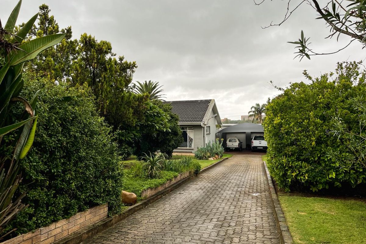 Entertainer’s Home in Vanes Estate  - Photo 4