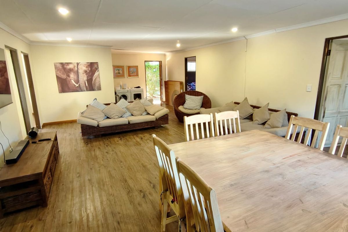 Charming Low-Maintenance Holiday Home at the Vaal Dam - Photo 4
