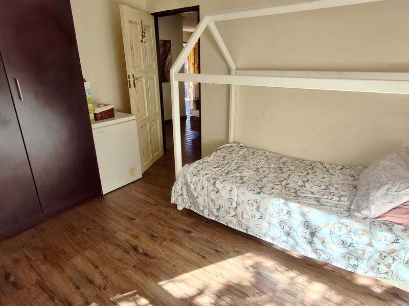 Charming Low-Maintenance Holiday Home at the Vaal Dam - Photo 10