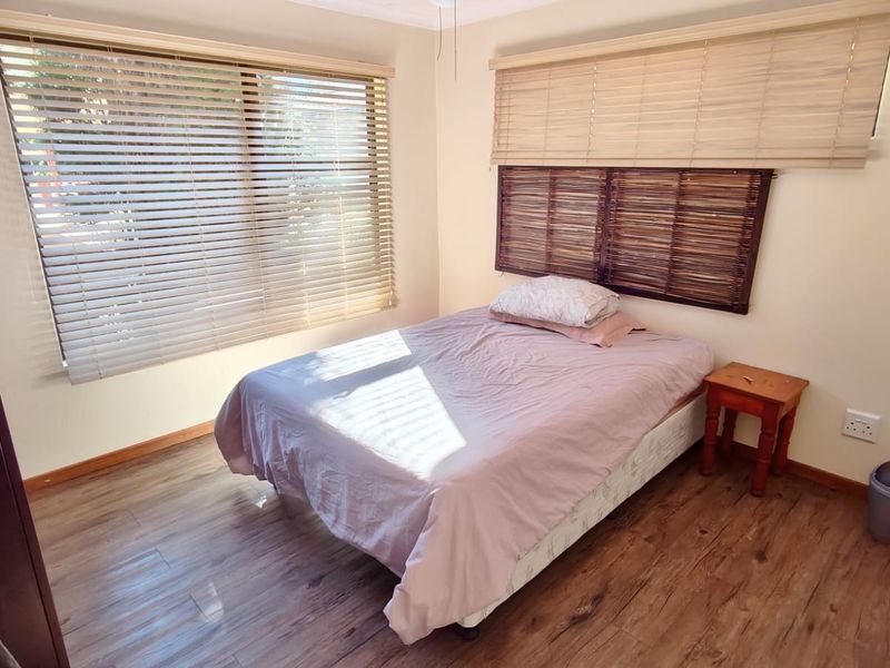 Charming Low-Maintenance Holiday Home at the Vaal Dam - Photo 6