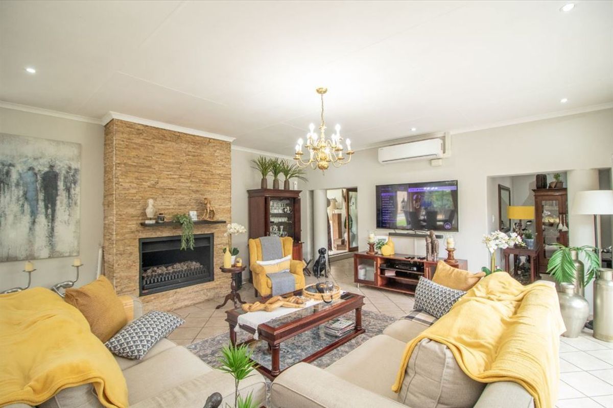 Spacious Family Home with Modern Amenities - Photo 2