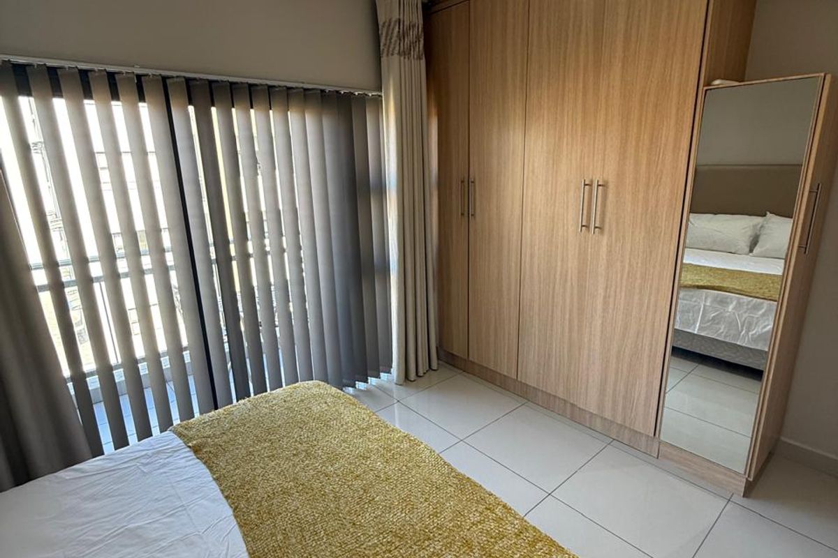 To let in Umhlanga Ridge, 2 bedroom fully furnished apartment. - Photo 5
