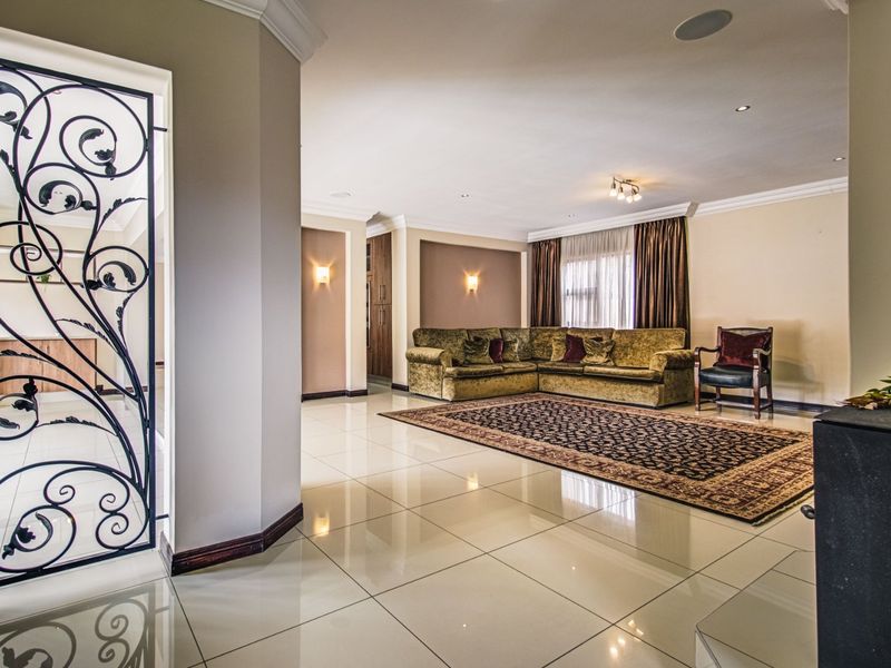 Exclusive Property for Sale - Glen Eagle Estate - Photo 6