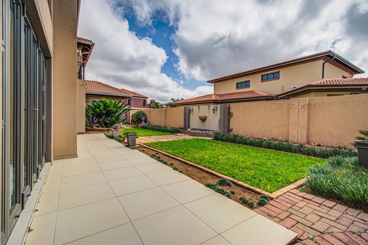 Exclusive Property for Sale - Glen Eagle Estate - Photo 3