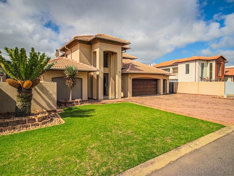Exclusive Property for Sale - Glen Eagle Estate - Photo 1