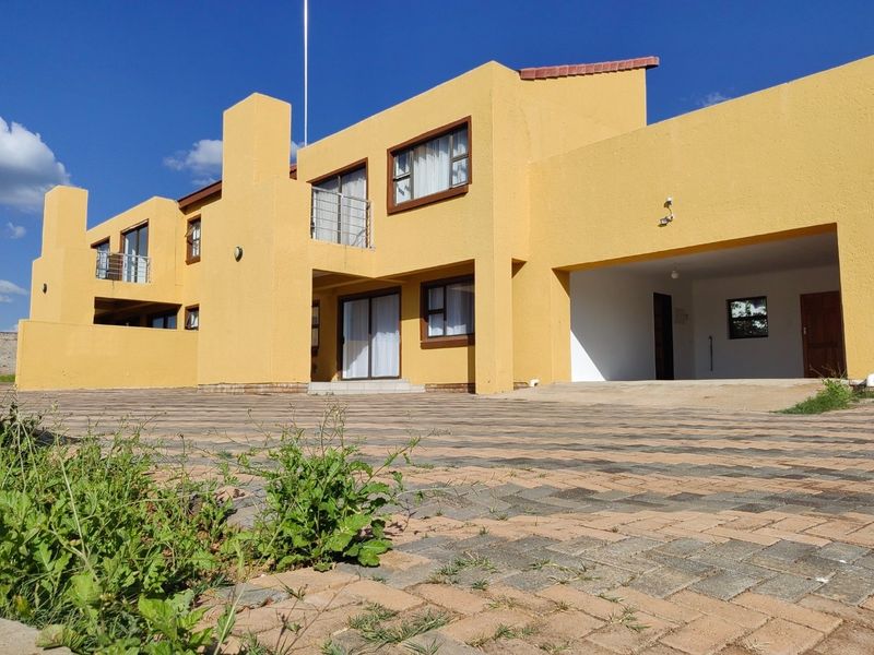 Stunning Dual-Townhouse Opportunity in Exclusive Security Estate for sale - Photo 9