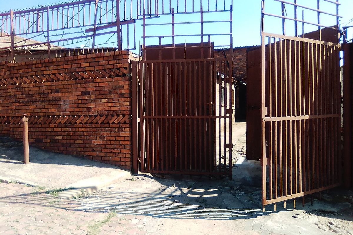 GENERAL BUSINESS PROPERTY FOR RENTAL - Photo 2