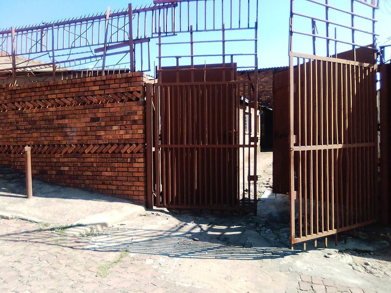 GENERAL BUSINESS PROPERTY FOR RENTAL - Photo 2