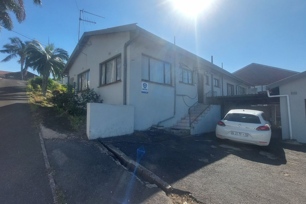 Spacious 4 Bedroom Family Home in Chatsworth - Photo 4