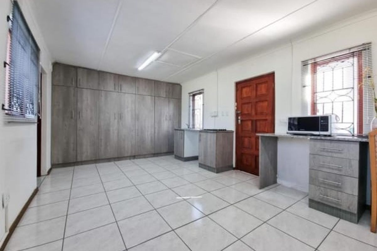 Ideal for a Couple or Single Person - Photo 4