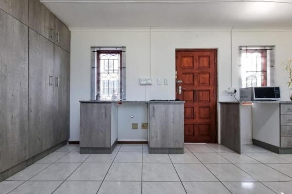 Ideal for a Couple or Single Person - Photo 2